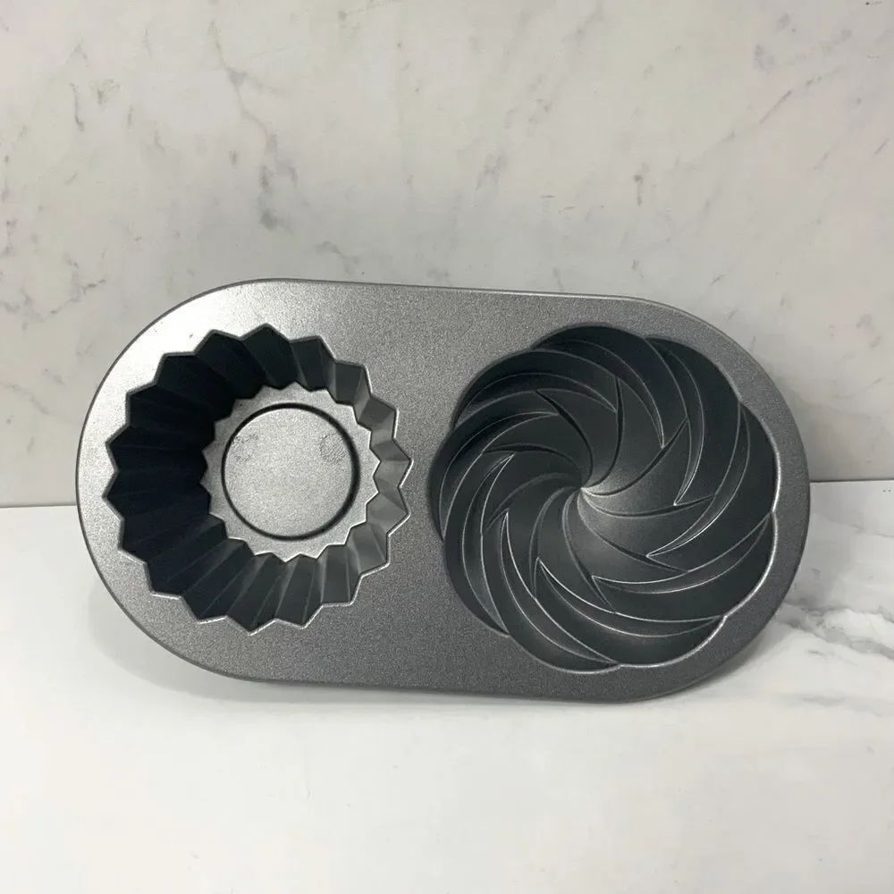 NORDIC WARE Cupcake cake pan